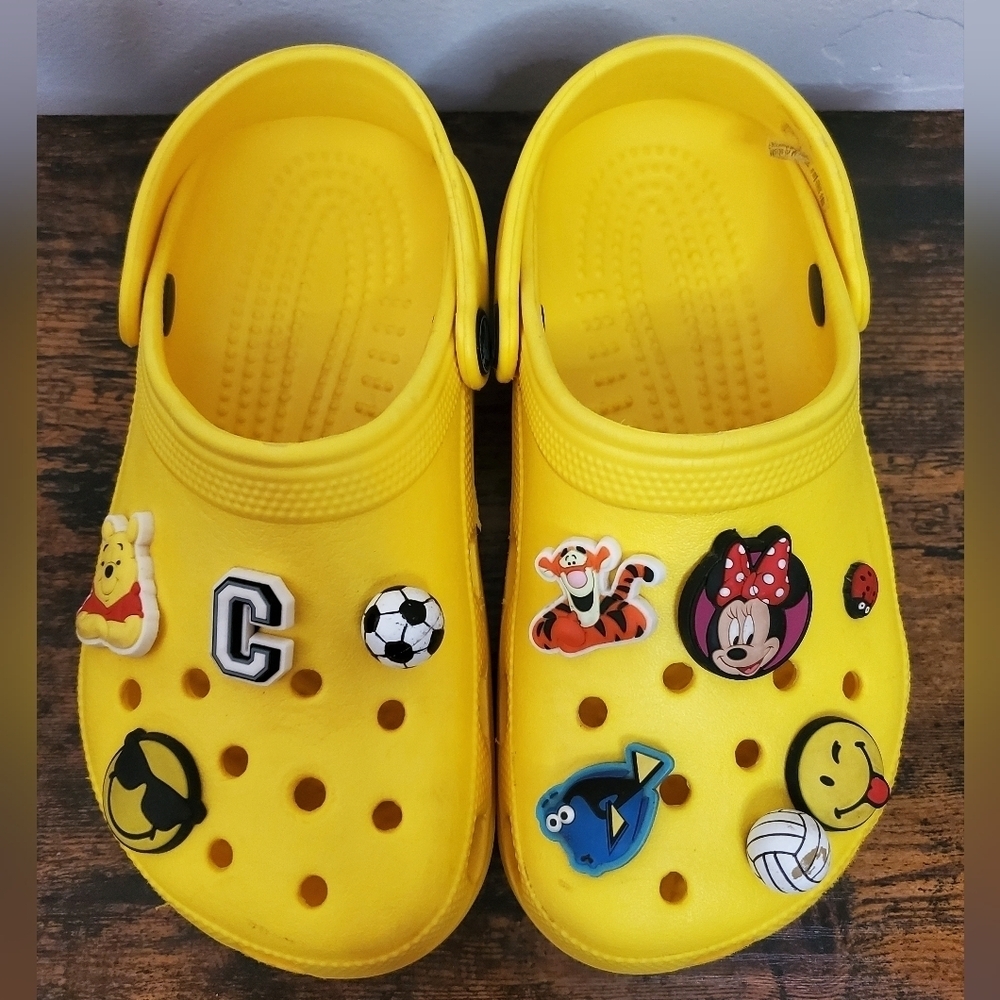CROCS Classic Yellow Slides Size Womens 4 - Picture 1 of 9